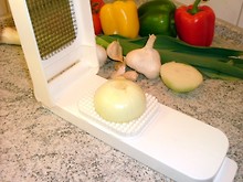 Zwiebelschneider & WOK - Gem�se Zerkleinerer Alligator