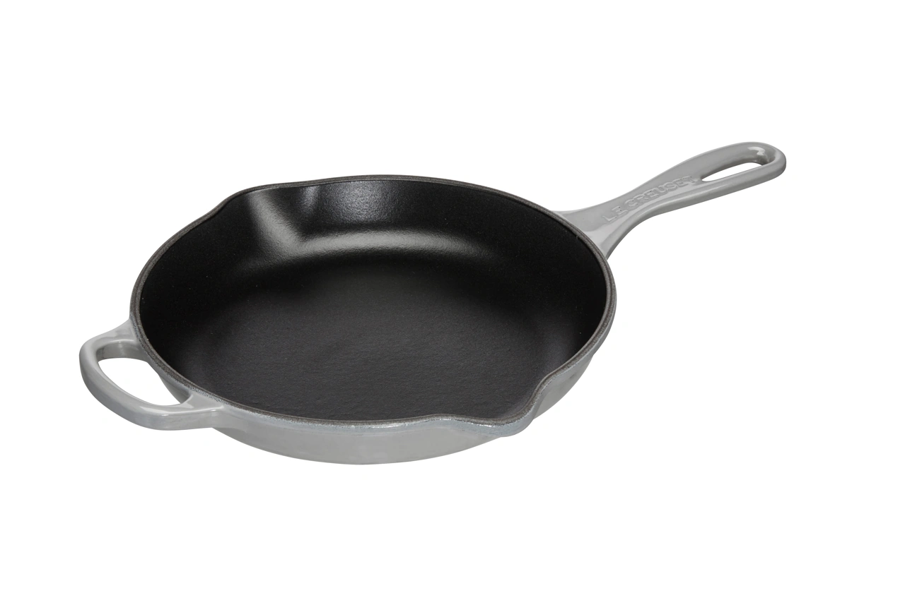 Le Creuset Gusseisen Brat- und Servierpfanne 26 cm perlgrau