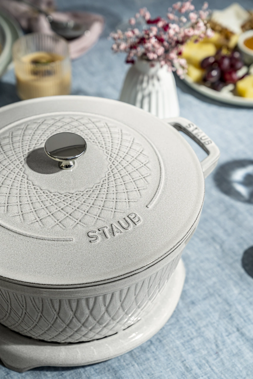 Staub Gusseisen Topf Weißer Trüffel 24 cm