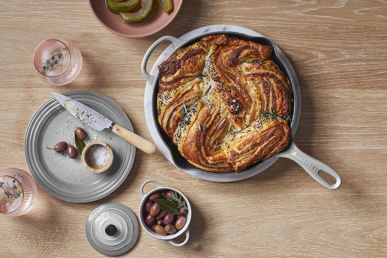 Le Creuset Gusseisen Brat- und Servierpfanne 26 cm perlgrau 4