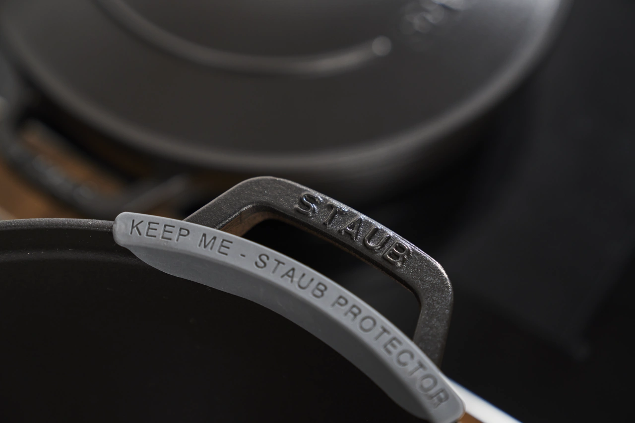 Staub Gusseisen Topfset 2-teilig 24 cm schwarz 7
