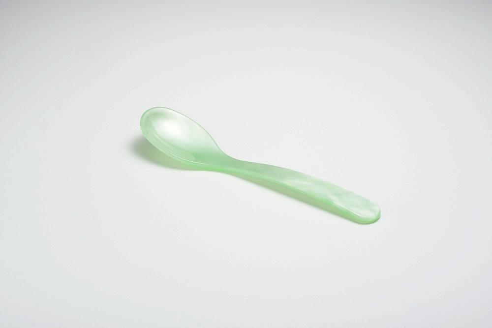 Eierlöffel in Perlmutt Optik