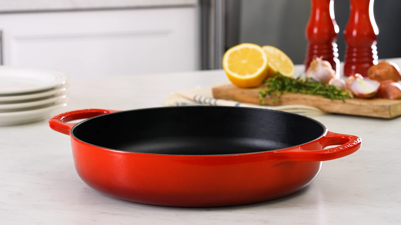 Le Creuset Servierpfanne mit 2 Griffen 28 cm meringue meringue / creme 6