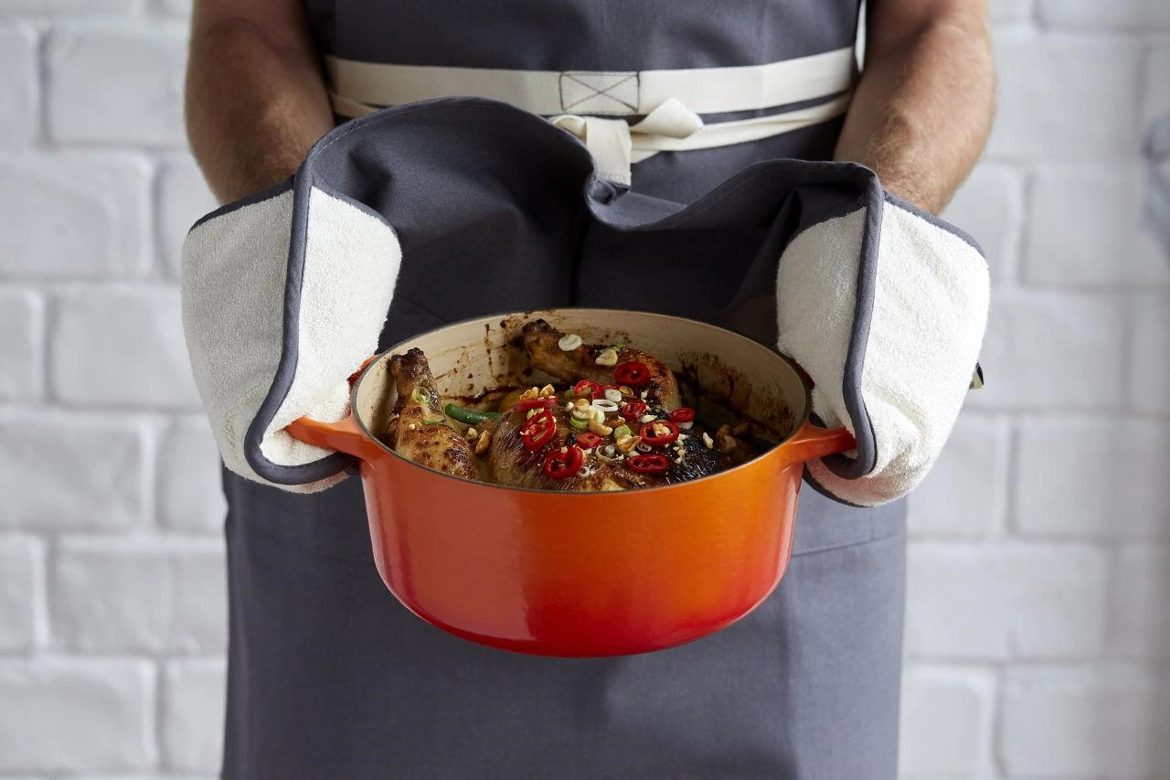 Le Creuset Doppel-Ofenhandschuh kirschrot kirschrot 2