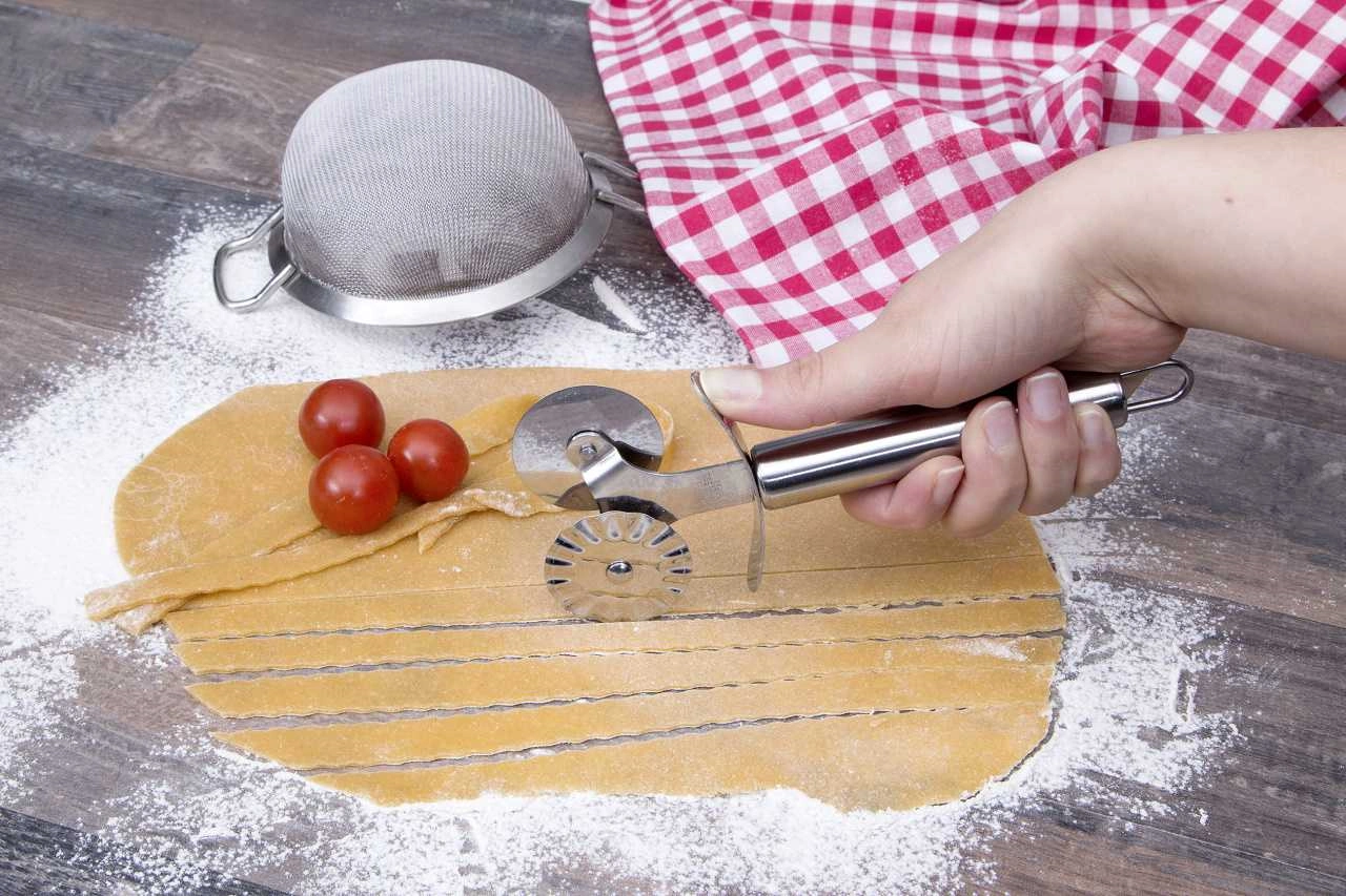 Städter Doppeltes Teigrad aus Edelstahl 3